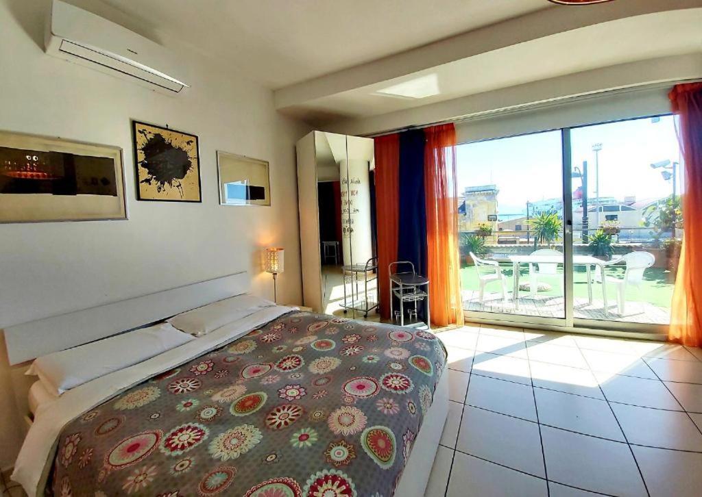 Marina Resart Rooms & Suite Nápoles Exterior foto