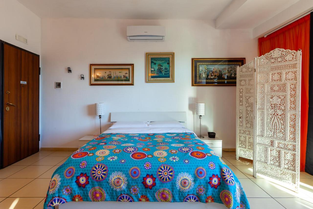 Marina Resart Rooms & Suite Nápoles Exterior foto